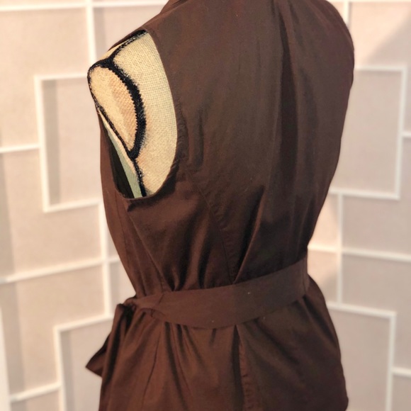 Apostrophe stretch wrap sleeveless shirt - Picture 4 of 7